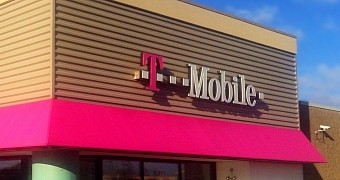 Сотрудник T-Mobile похитил и пытался продать данные клиентов компании