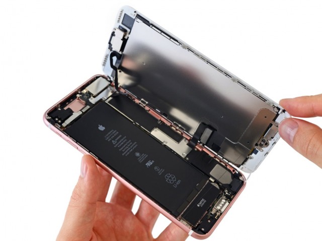 Сколько в действительности стоит iPhone 7?